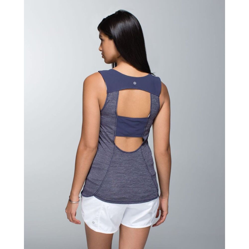 Lululemon Women's Run Righteous Tank Cadet Blue Medium/Large See measurements - Picture 3 of 7